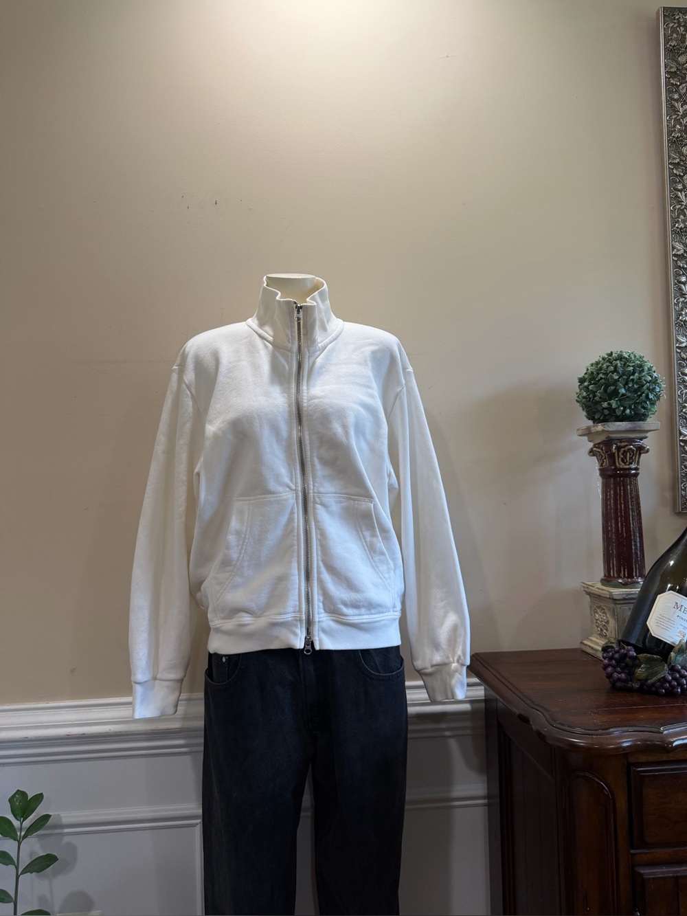 AYR Classic White Full-Zip Sweater Jacket